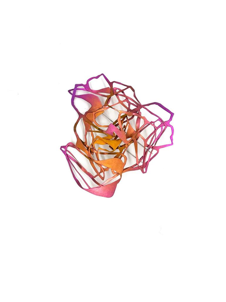 Maarja Niinemägi, 'Domestic Moments 2', Brosche, Titan