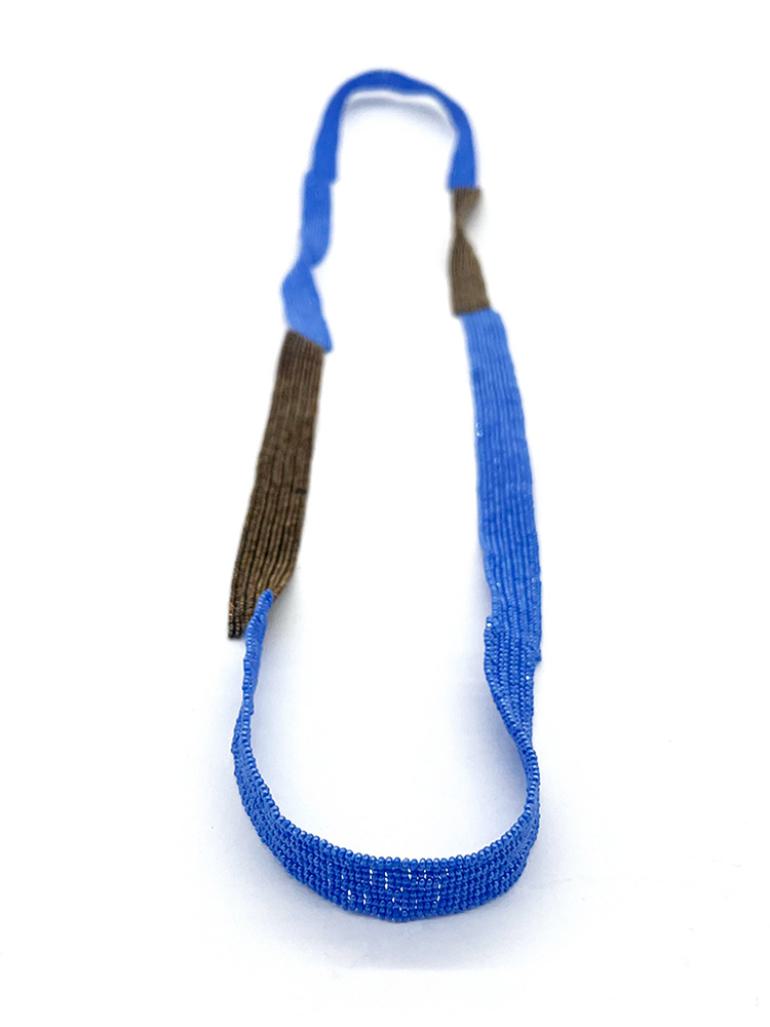 Kirsten Jäschke, Kette aus feinen Glasperlen, abgestuft